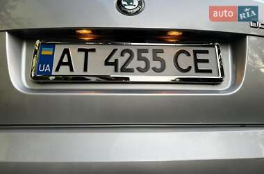 Лифтбек Skoda Octavia 2010 в 