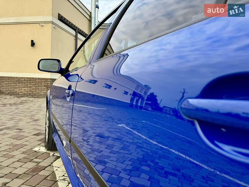 Лифтбек Skoda Octavia 2004 в Черновцах