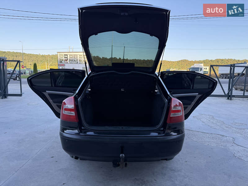 Лифтбек Skoda Octavia 2008 в Теребовле