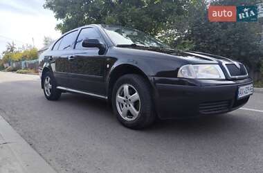 Лифтбек Skoda Octavia 2001 в 
