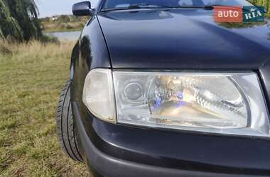Лифтбек Skoda Octavia 2001 в 