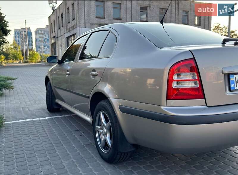 Лифтбек Skoda Octavia 2007 в Днепре