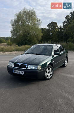 Лифтбек Skoda Octavia 2001 в Чернигове