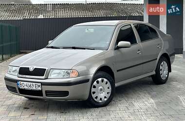 Лифтбек Skoda Octavia 2008 в 