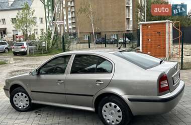 Лифтбек Skoda Octavia 2008 в 