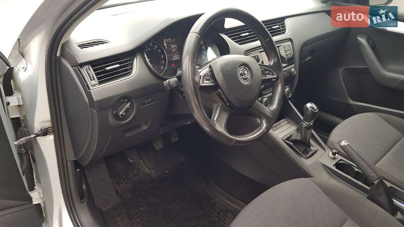 Универсал Skoda Octavia 2015 в Коломые