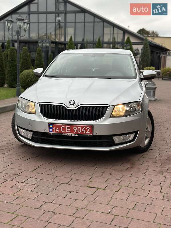 Лифтбек Skoda Octavia 2017 в Стрые