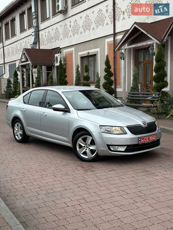 Лифтбек Skoda Octavia 2017 в Стрые