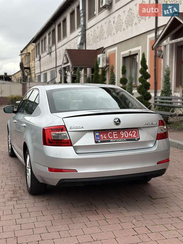 Лифтбек Skoda Octavia 2017 в Стрые