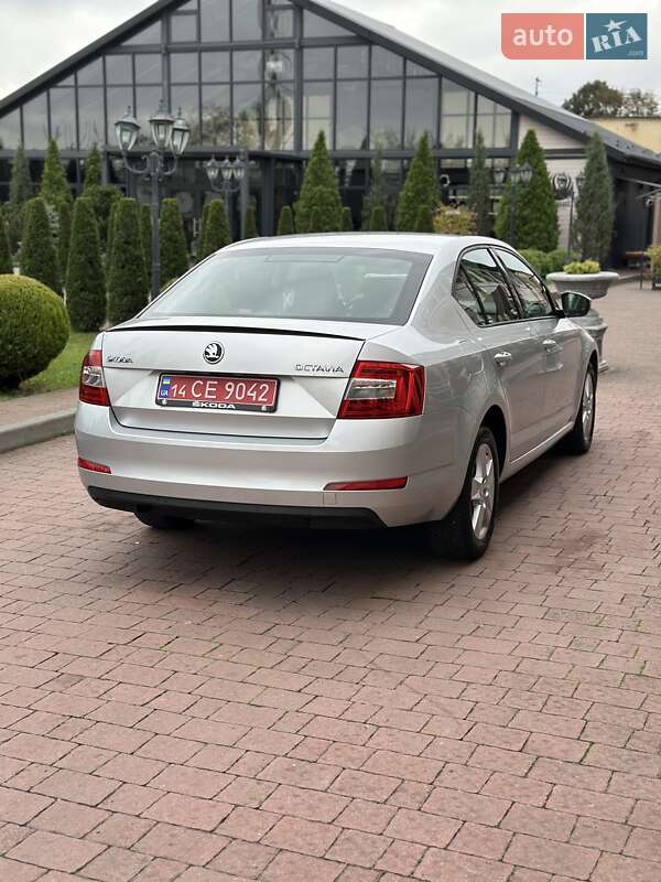 Лифтбек Skoda Octavia 2017 в Стрые