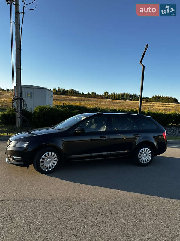 Универсал Skoda Octavia 2018 в Киеве