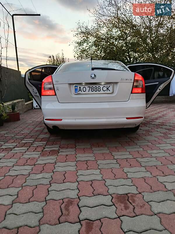 Универсал Skoda Octavia 2012 в Иршаве