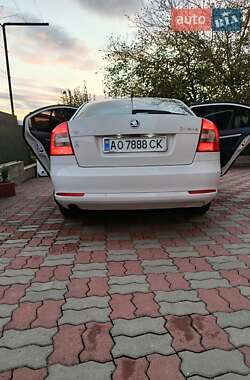 Универсал Skoda Octavia 2012 в 