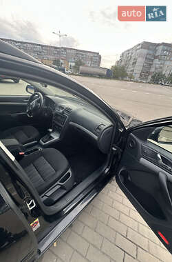 Универсал Skoda Octavia 2010 в 