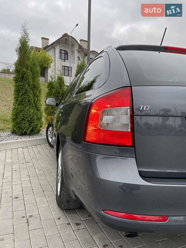 Універсал Skoda Octavia 2012 в Рівному
