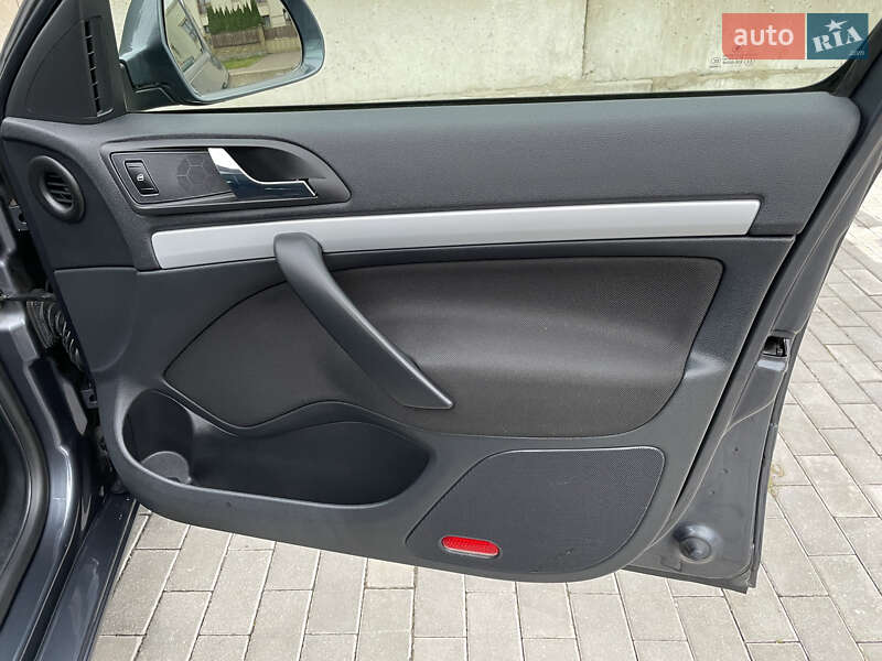 Універсал Skoda Octavia 2012 в Рівному