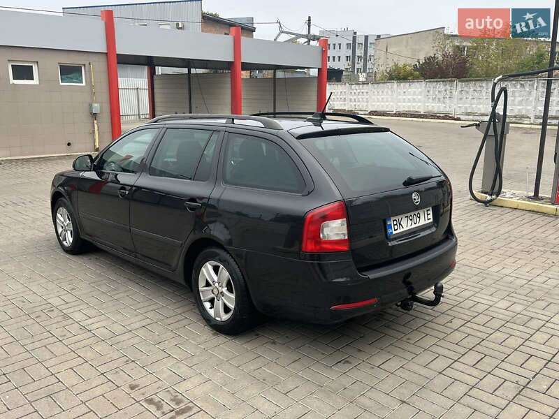Универсал Skoda Octavia 2012 в Ровно