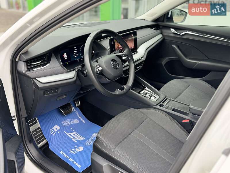 Лифтбек Skoda Octavia 2023 в Мукачево