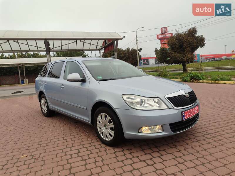 Универсал Skoda Octavia 2010 в 