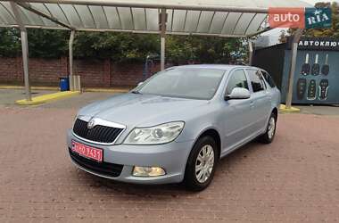 Универсал Skoda Octavia 2010 в 
