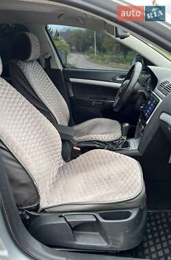 Универсал Skoda Octavia 2009 в 