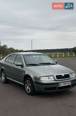 Ліфтбек Skoda Octavia 2002 в Борисполі