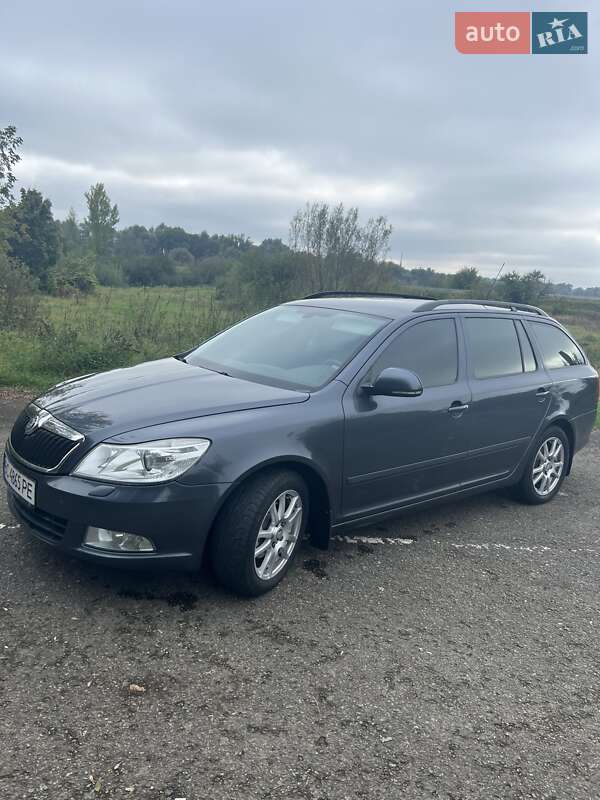 Универсал Skoda Octavia 2010 в Калуше