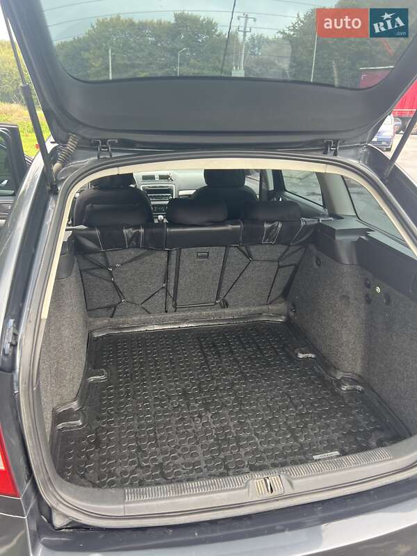 Универсал Skoda Octavia 2010 в Калуше