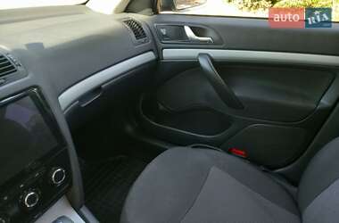 Лифтбек Skoda Octavia 2012 в 