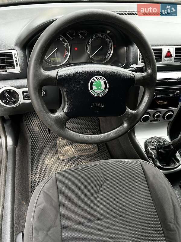 Универсал Skoda Octavia 2006 в Виннице