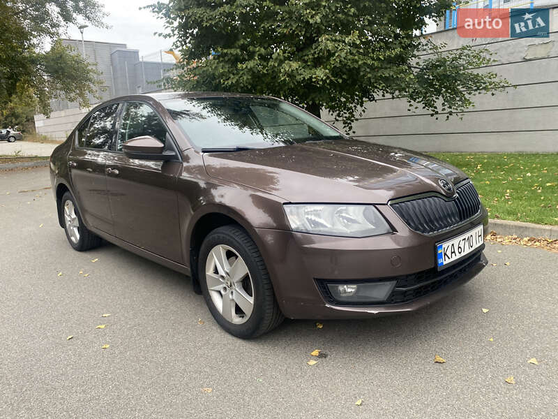 Лифтбек Skoda Octavia 2016 в Киеве