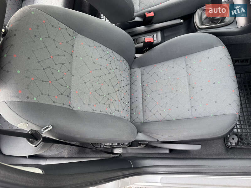 Ліфтбек Skoda Octavia 2003 в Козельщині