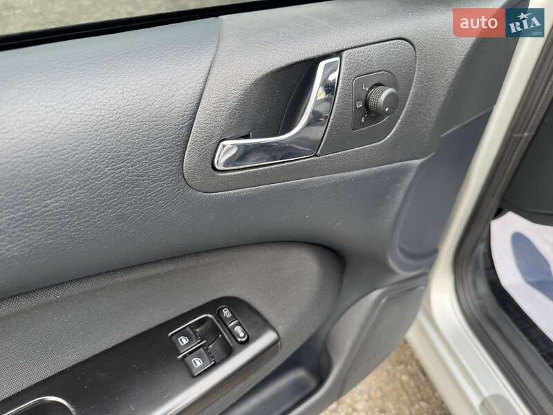 Ліфтбек Skoda Octavia 2003 в Козельщині