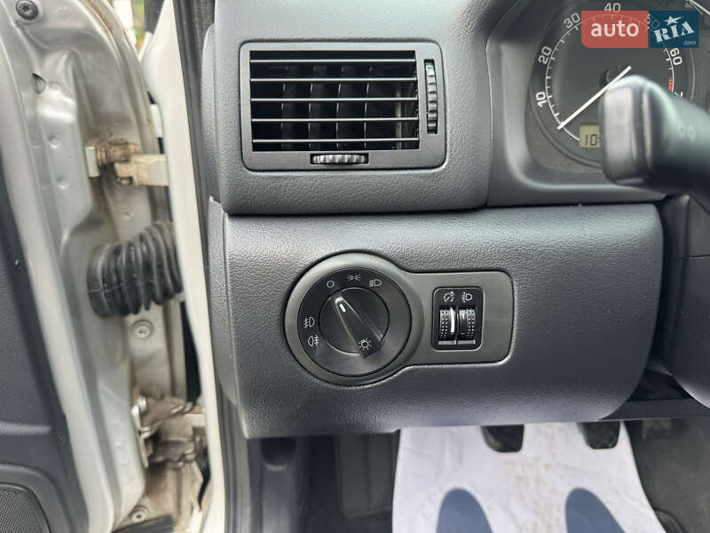 Ліфтбек Skoda Octavia 2003 в Козельщині