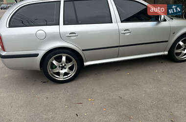 Універсал Skoda Octavia 2002 в Сумах