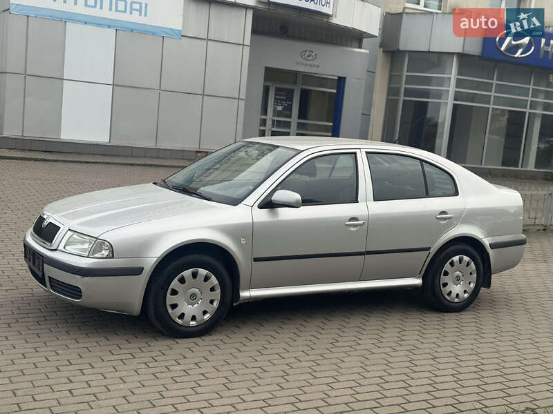 Лифтбек Skoda Octavia 2008 в Ровно