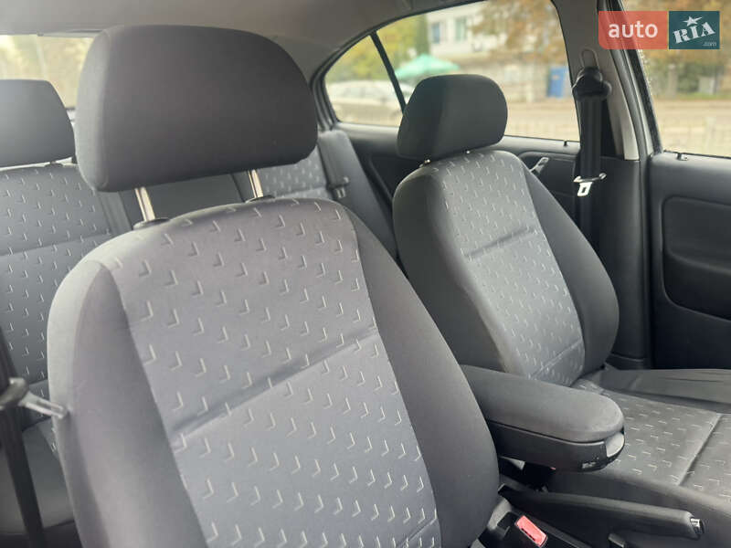 Лифтбек Skoda Octavia 2008 в Ровно