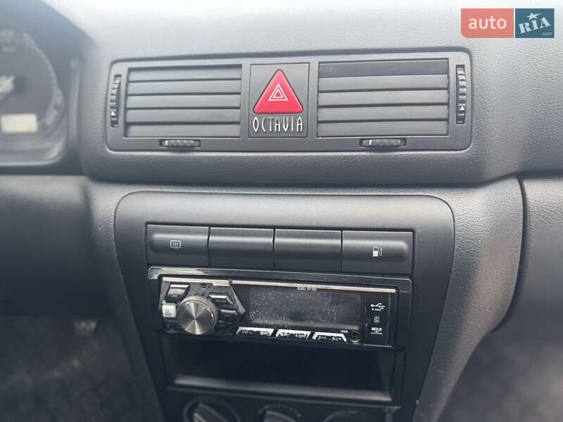Лифтбек Skoda Octavia 2008 в Ровно