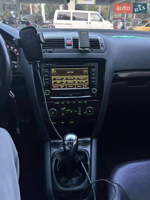 Универсал Skoda Octavia 2010 в Киеве фото 10 Универсал Skoda Octavia 2010 в Киеве