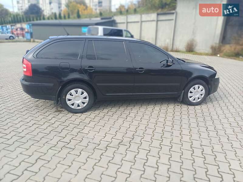 Универсал Skoda Octavia 2008 в Дрогобыче