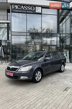 Универсал Skoda Octavia 2012 в Ужгороде