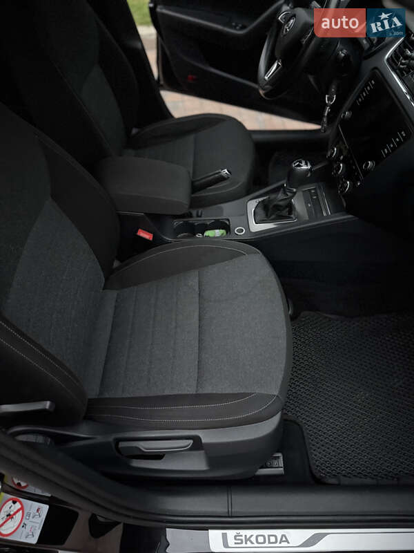 Универсал Skoda Octavia 2019 в Житомире