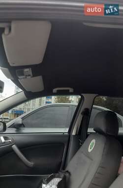 Универсал Skoda Octavia 2002 в 