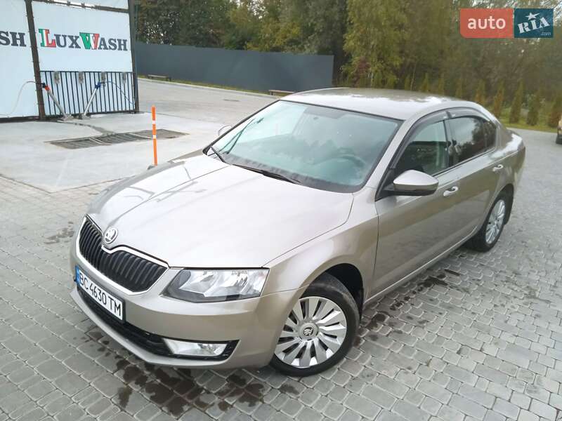 Лифтбек Skoda Octavia 2015 в Дрогобыче