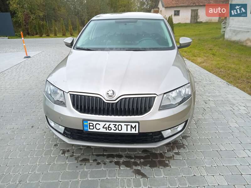 Лифтбек Skoda Octavia 2015 в Дрогобыче