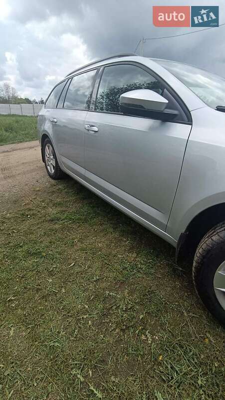 Універсал Skoda Octavia 2015 в Вінниці
