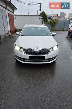 Универсал Skoda Octavia 2018 в Киеве