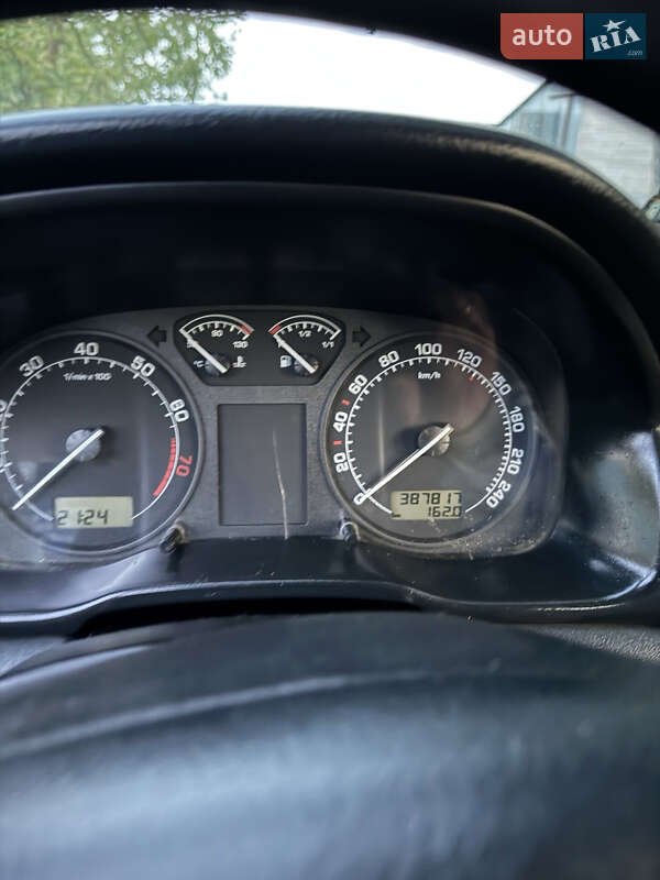 Лифтбек Skoda Octavia 2000 в Хмельницком