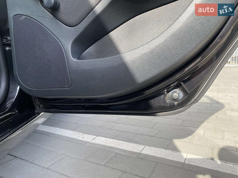 Универсал Skoda Octavia 2011 в Луцке фото 27 Универсал Skoda Octavia 2011 в Луцке