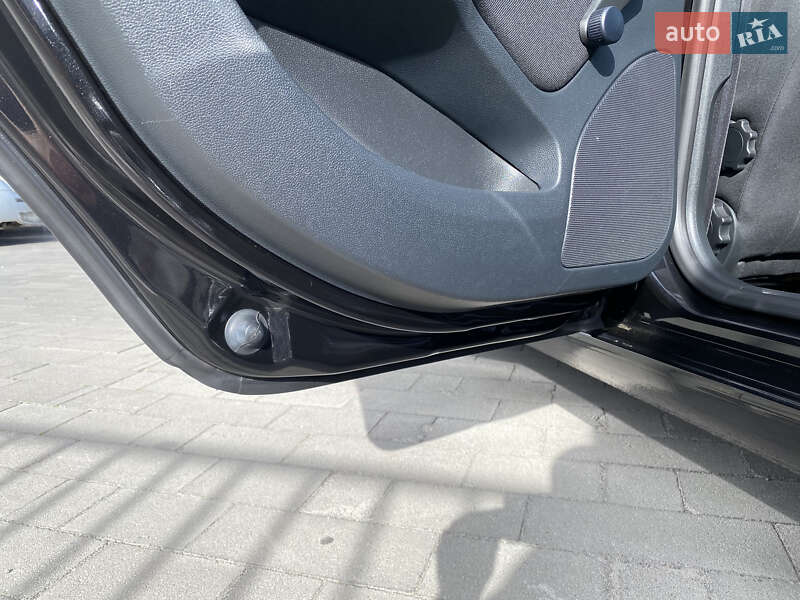 Универсал Skoda Octavia 2011 в Луцке фото 29 Универсал Skoda Octavia 2011 в Луцке